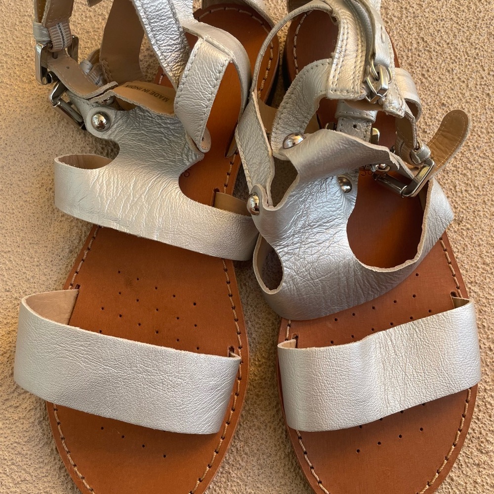 Geox Silver Leather Strappy Flat Sandals